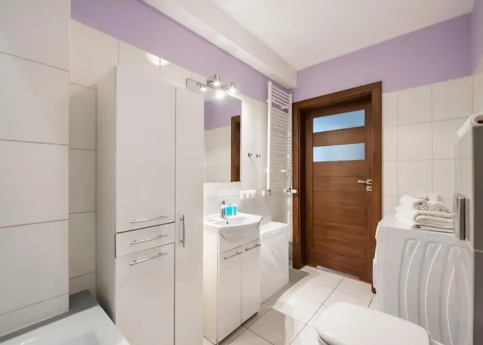 Maroks Zolwia By Bookinghost *